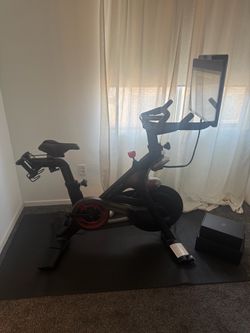 Peloton Bike Like New + $2,500 Complete Setup & Extras