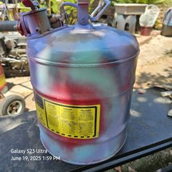 Justrite  5 gal Type 2  Safety Can for Flammables w/ Single Spout - Self Closing Lid, Steel, Red