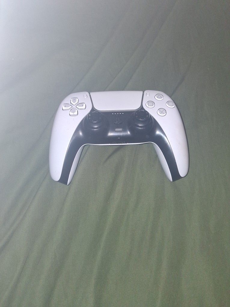Playstation 5 Base Model Controller (Read Desc)