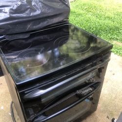 GE Profile™ 30" Free-Standing Double Oven Range  Model #:PB978DTBB