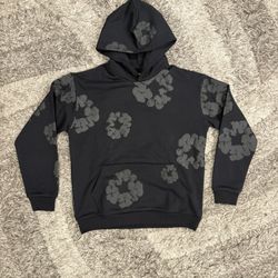 Denim tears hoodies black on black( medium )