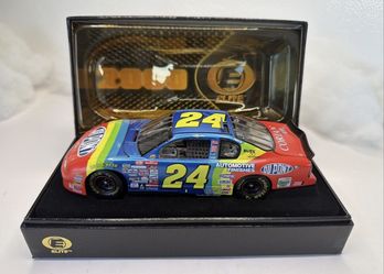 Jeff Gordon #24 DuPont 2000 Monte Carlo RCCA Elite #3572 of 5000 Mint