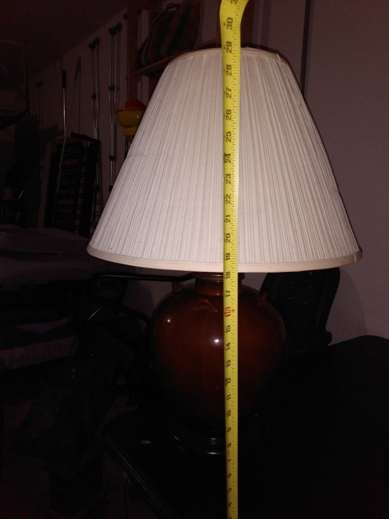 Table lamp