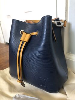 LV neonoe bb Epi leather in navy blue + box bag for Sale in Monrovia, CA -  OfferUp