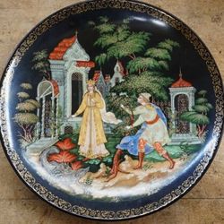 RUSSIAN PORCELAIN PLATE 1990 MADE IN REAR PAINT AND GOLD PAINT "FIREBIRD" . "ZHAR PTITSA" RARE PLATE. 