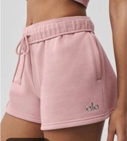 Alo Yoga Accolade Shorts Vintage Pink XS Limited Edition SOLD OUT NEW WITH TAGS