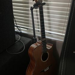 Acoustic Guitar 