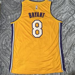 Kobe Bryant Jersey La Lakers Black Mamba 8 XL Yellow Gold
