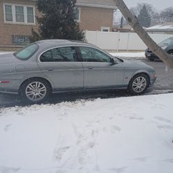 JAGUAR 2003 S TYPE V8 AUTOMATIC RWD FULLY LOADED RUNS AND DRIVES GREAT 