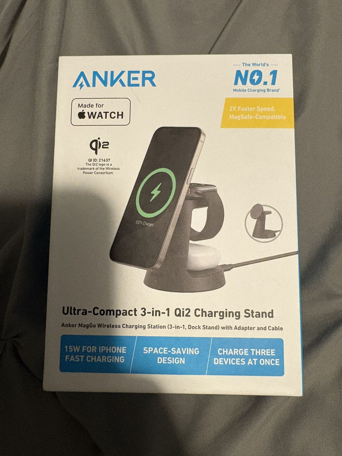 Anker MagSafe Charger Compatible, MagGo 3-in-1 Charging Station, Qi2 Certified 15W Magnetic Wireless Charger Dock Stand, For iPhone16/15/14/13/12 Seri