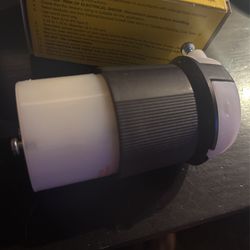 Hubbell HBL2733 Female Plug Twist Lock 