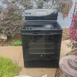Ge Glass Top Range Like New