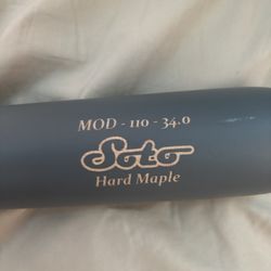 Maple Wood Bat