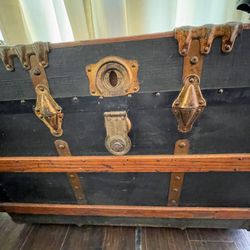 1900s Flat Top Steamer Trunk 