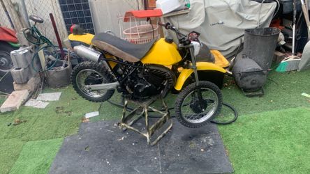 Suzuki DS80