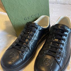 Men’s Original Gucci black sneakers Size 10.5