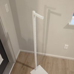 Adjustable Display Clothing Rack