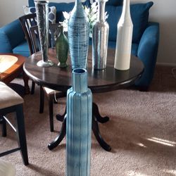 6 Display Vases