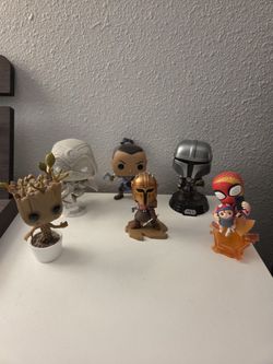Miscellaneous Figurines (6)