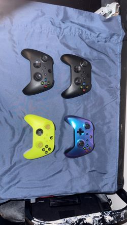 Xbox Controllers 
