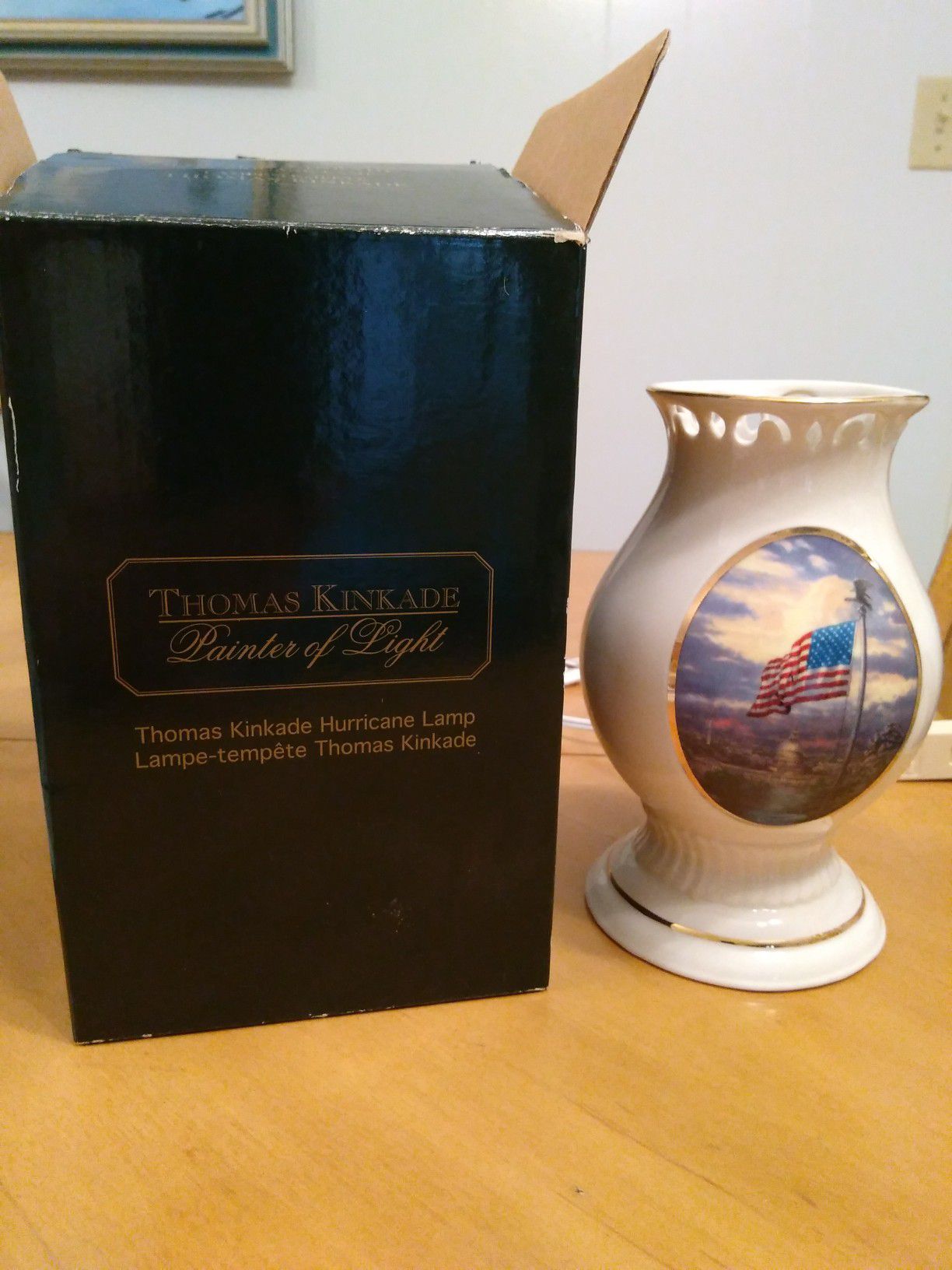 Thomas Kinkade hurricane lamp