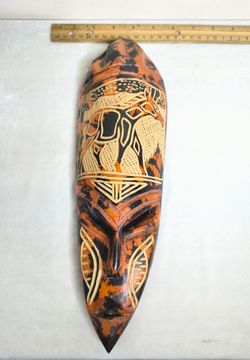 Hand-Carved African Tribal Wall Mask Decorative art