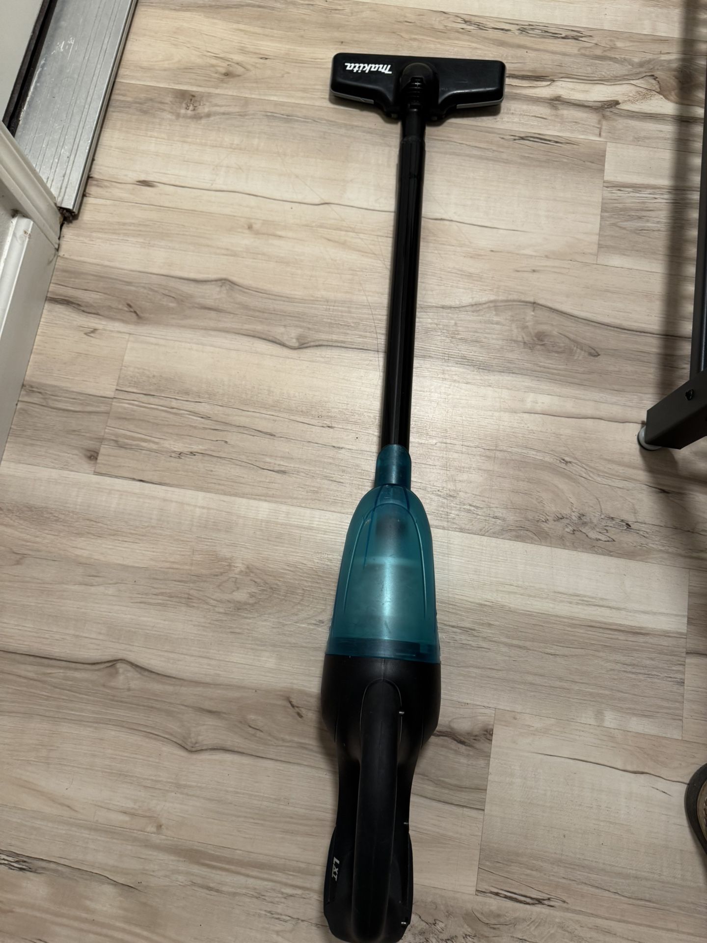 Makita 18v Vacuum