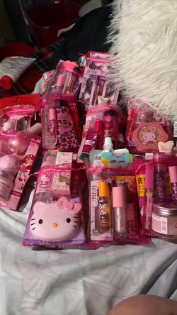 ➡️Beauty Mystery Bags – $25–$45 Each! ⬅️