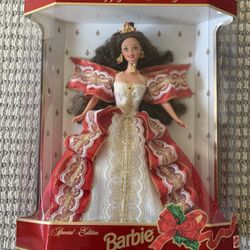 BARBIE Special Edition Happy Holidays GREEN EYES