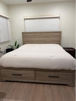 King bed frame