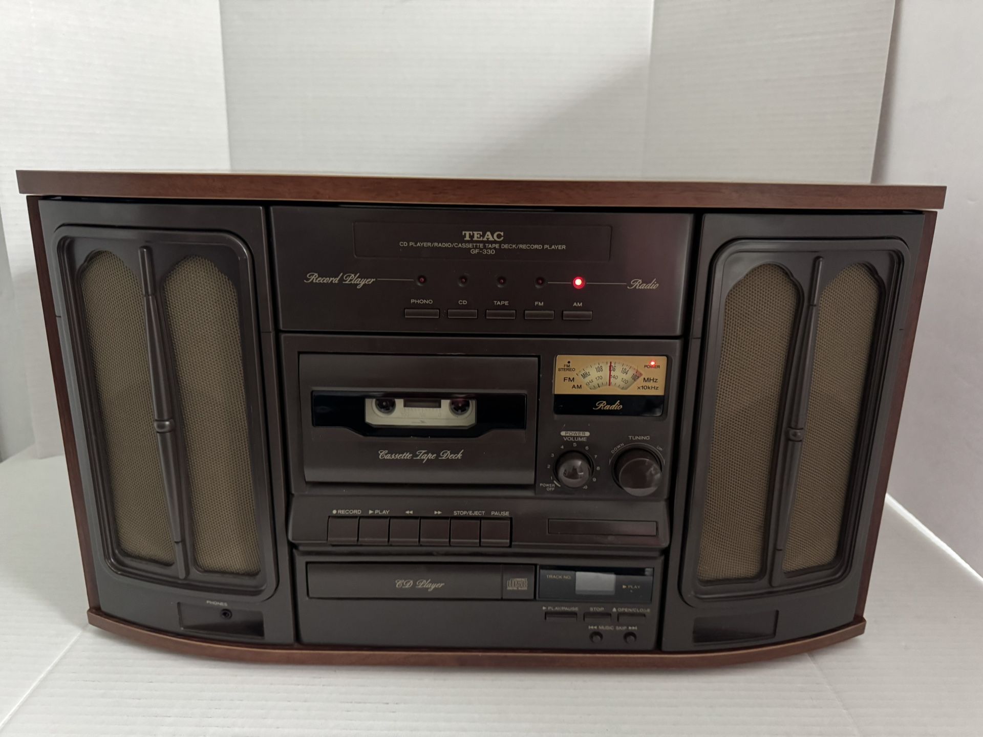 TEAC GF-330 Compact Hi-Fi Stereo System – Nostalgic Multi-Player 