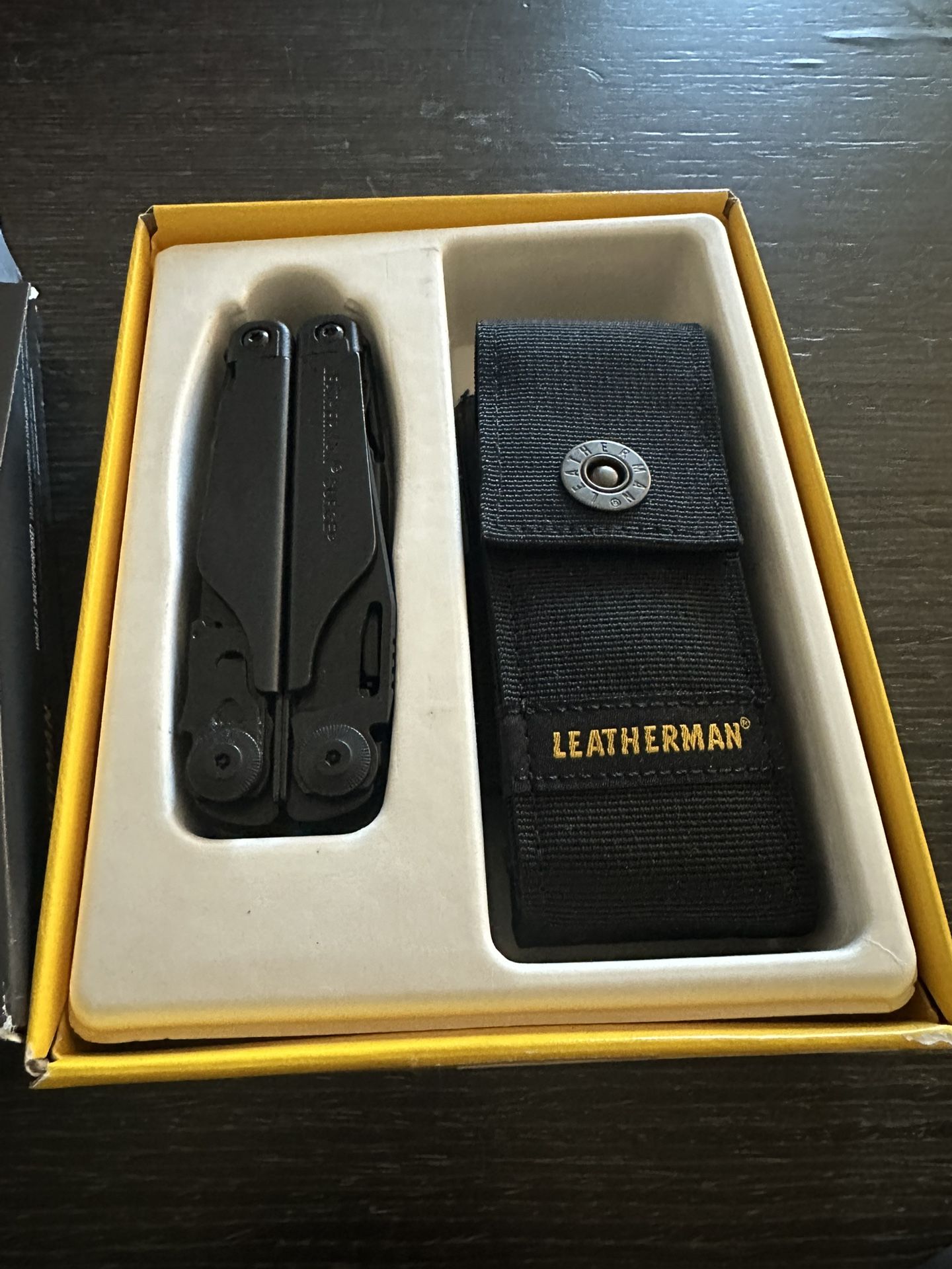 Leatherman Surge