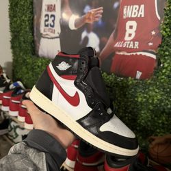 Jordan 1 Gym Red Size 5y