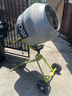 Concrete mixer