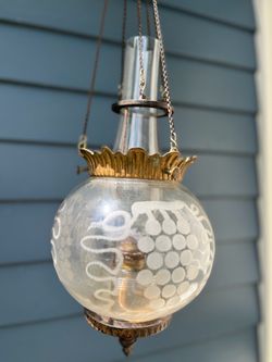Vintage Globe Parlor Oil Lamp