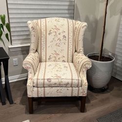 ETHAN ALLEN WINGBACK CHAIR