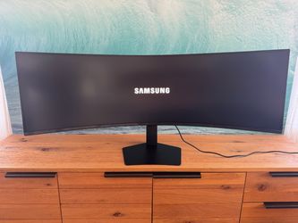 Samsung odyssey G9 49” curved screen