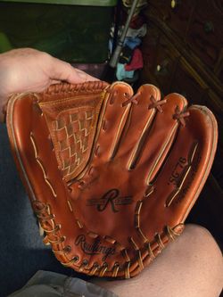 Rawlings SG76 glove