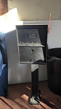 Mail Boss Package Master Locking Mailbox with Post