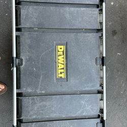 De Walt Rolling Tool Box