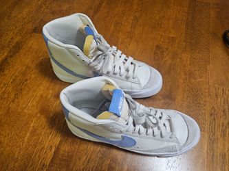 Nike Blazers size 6