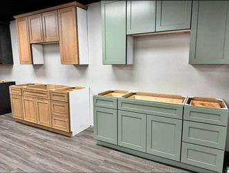Wholesale Kitchen Cabinets Wall Base Vanity Pantry Sink Base Blue White Gray Shaker In StockOnly $39 Down Payment 👉 PLEASE ASK FOR JON GREEN WHEN YOU