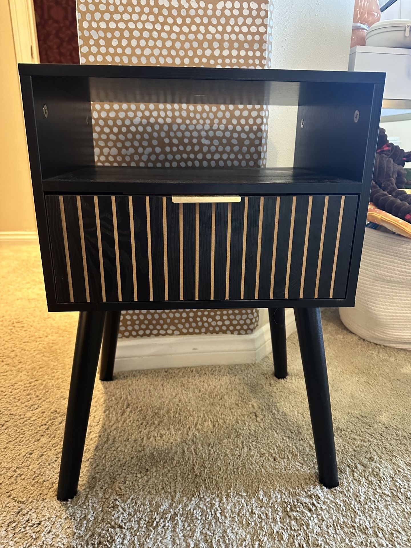 End Table/night Stand 