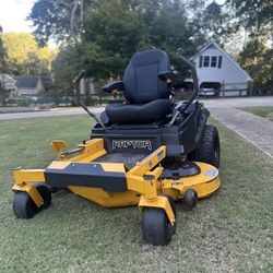 Hustler RAPTOR X Zero Turn lawnmower