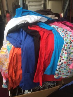 Scrub tops and pants m/l