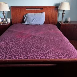 Queen Bed
