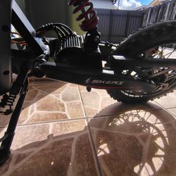 Skeri Electric Dirt Bike