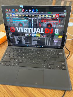 Surface con programas incluidos