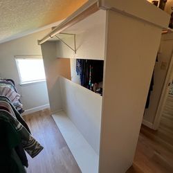 Double-Sided Free-Standing Clothes Rack
