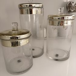 Kitchen canisters